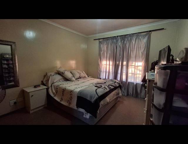 2 BEDROOM PROPERTY TO RENT IN FERNDALE
